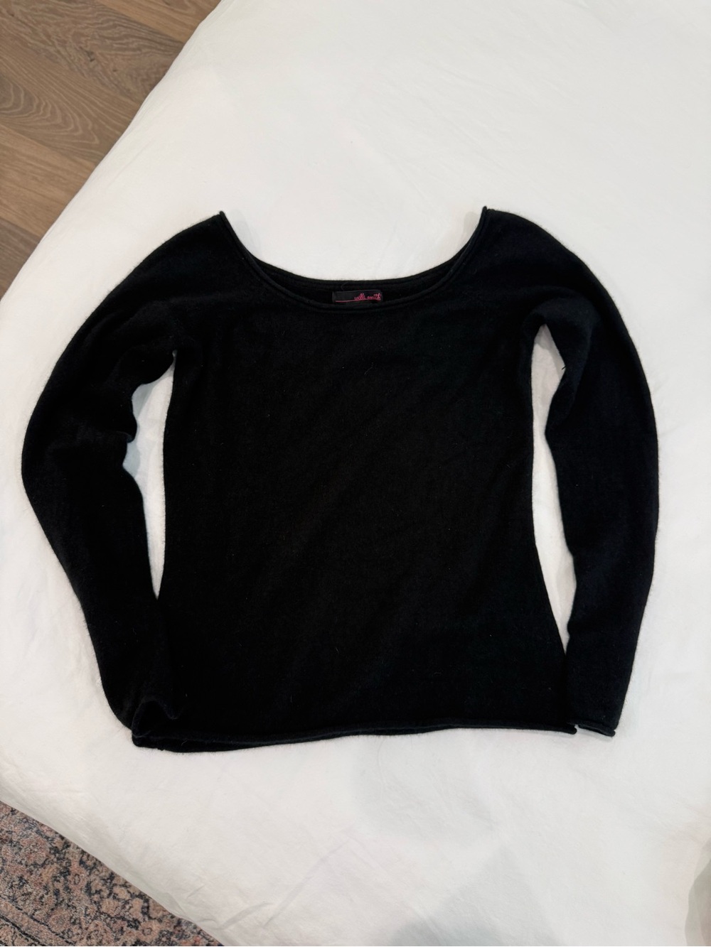 Willi Smith Black Cashmere Scoop Neck Top